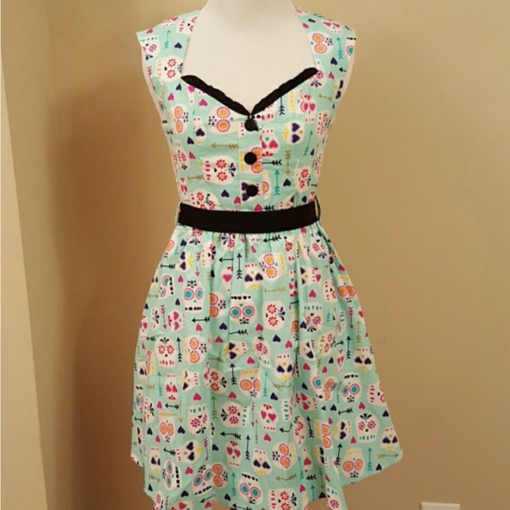 ✨Reduced NWT FOLTER Dress - pin up style - midi w/ Day of the Dead skulls